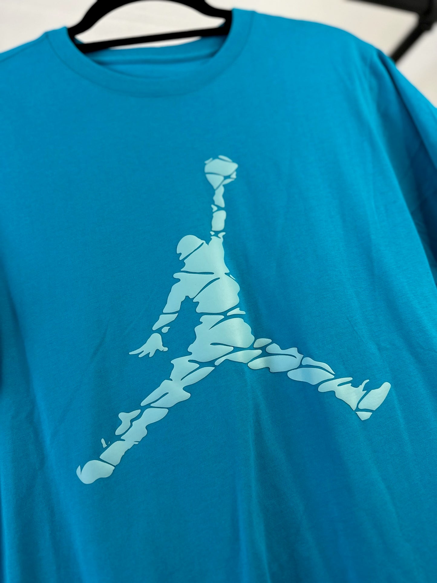 PLAYERA JORDAN AZUL UNC