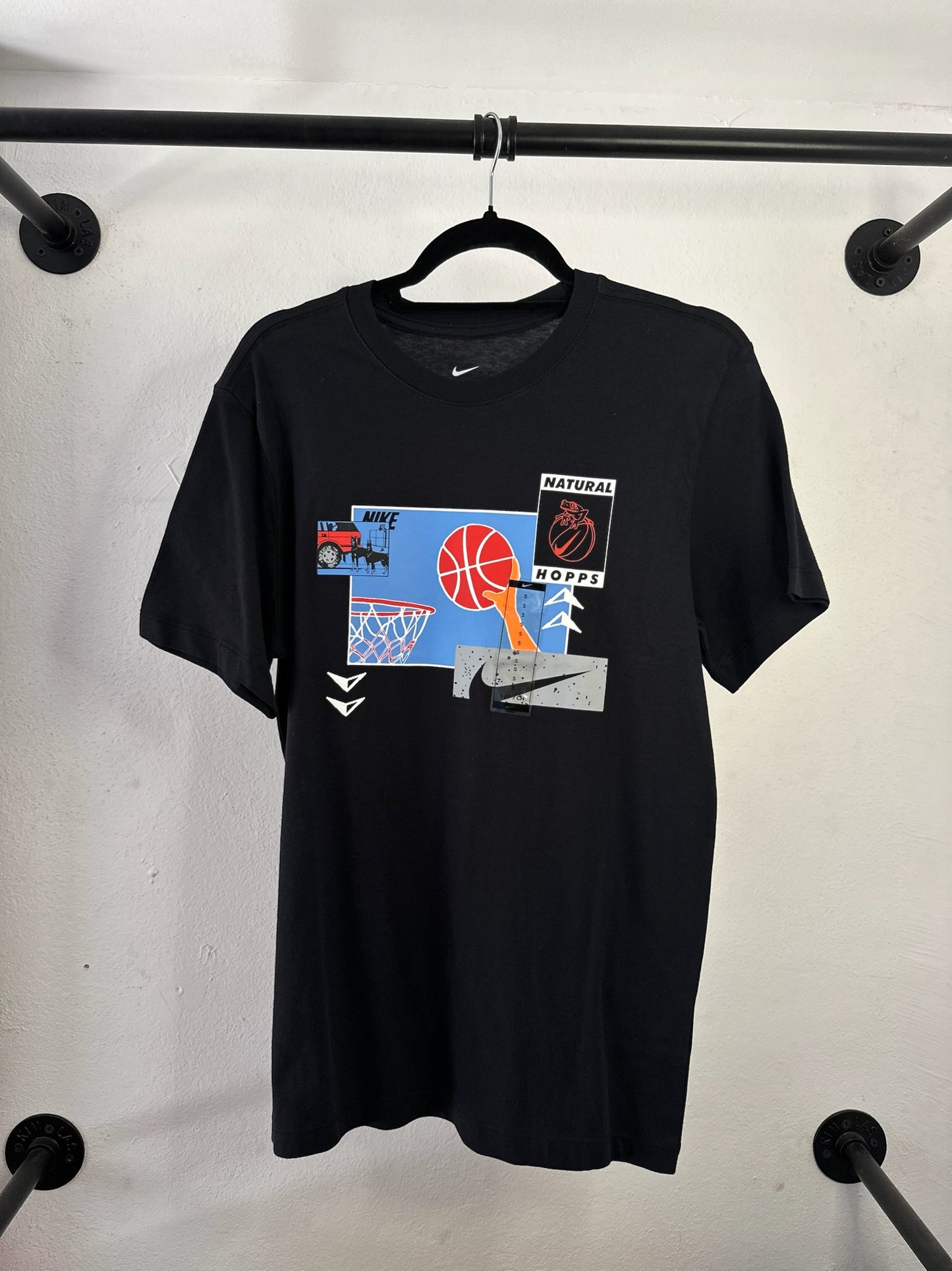 PLAYERA NIKE NEGRA BASQUET