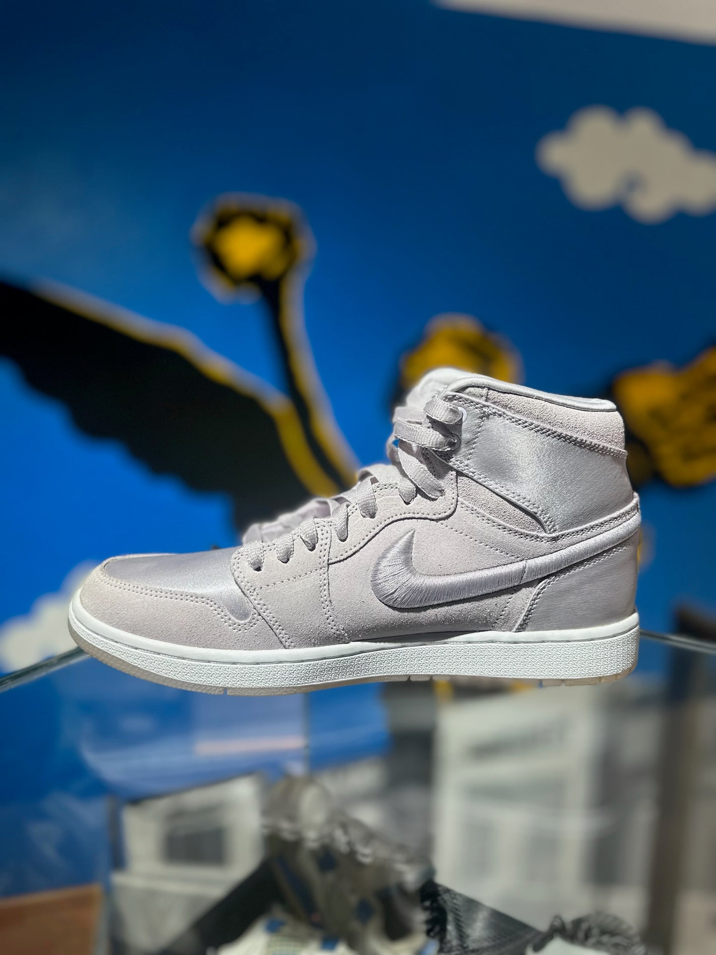 JORDAN 1 HIGH LILA SATIN