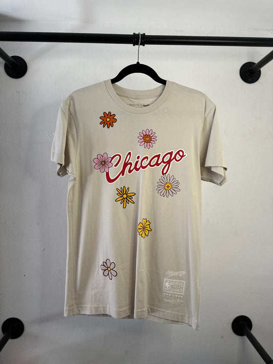 PLAYERA MITCHEL AND NESS CHICAGO FLORES