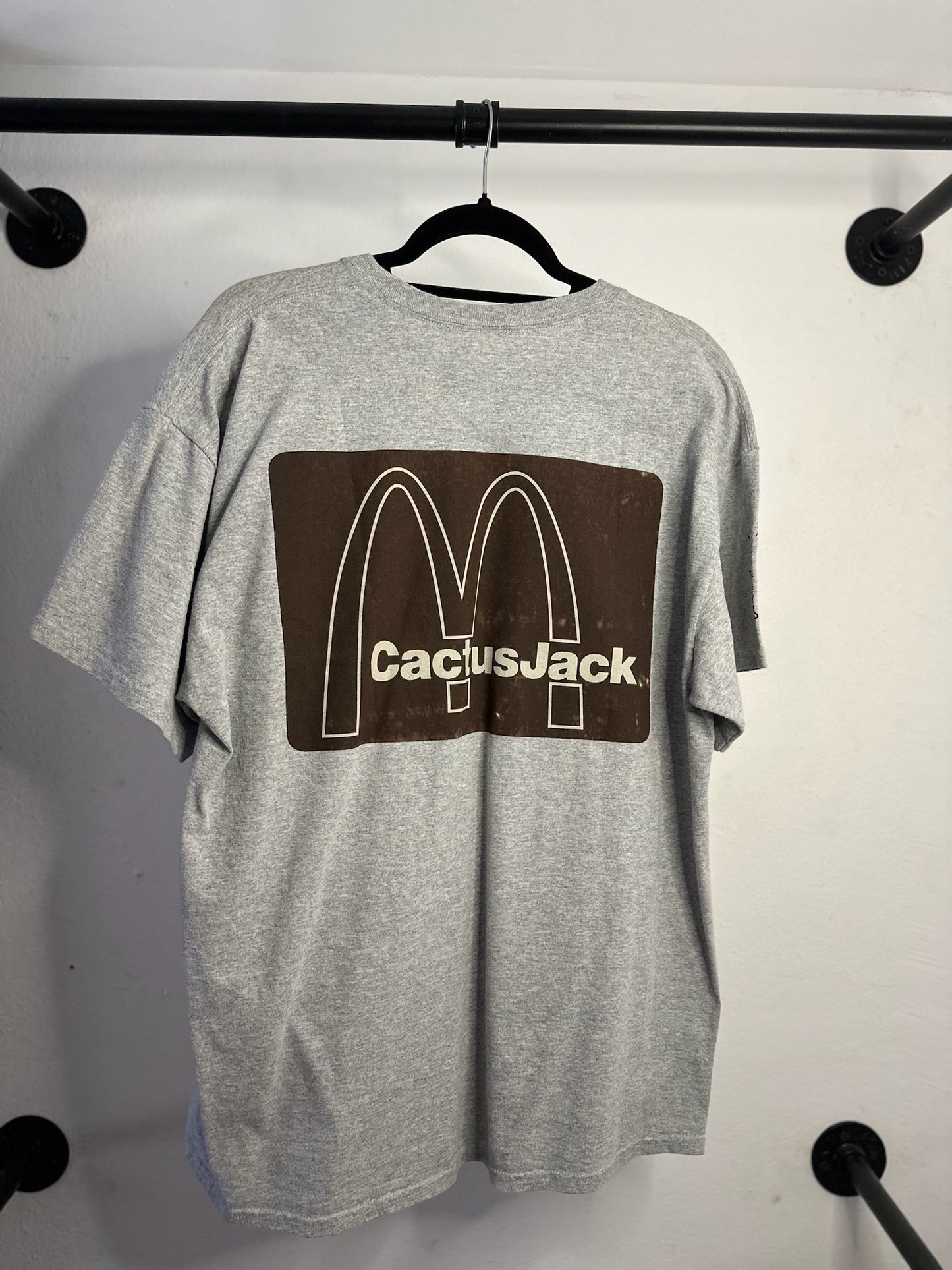 PLAYERA TRAVIS MCDONALDS COMBO